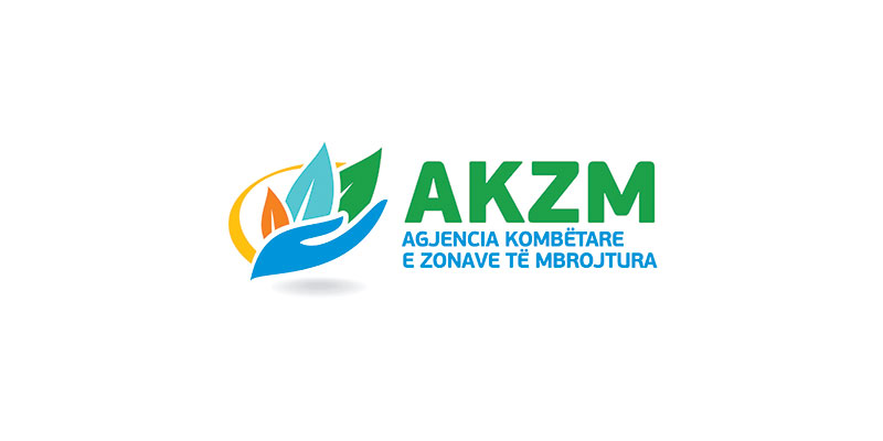 AKZM logo
